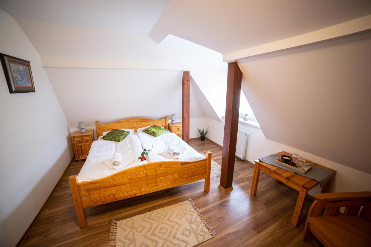 Palatin Guest house *
